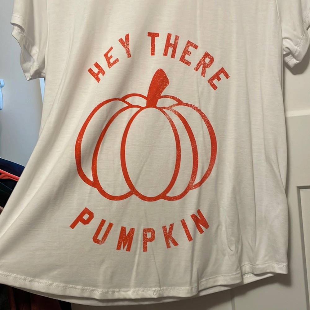 Mediums maternity top never worn